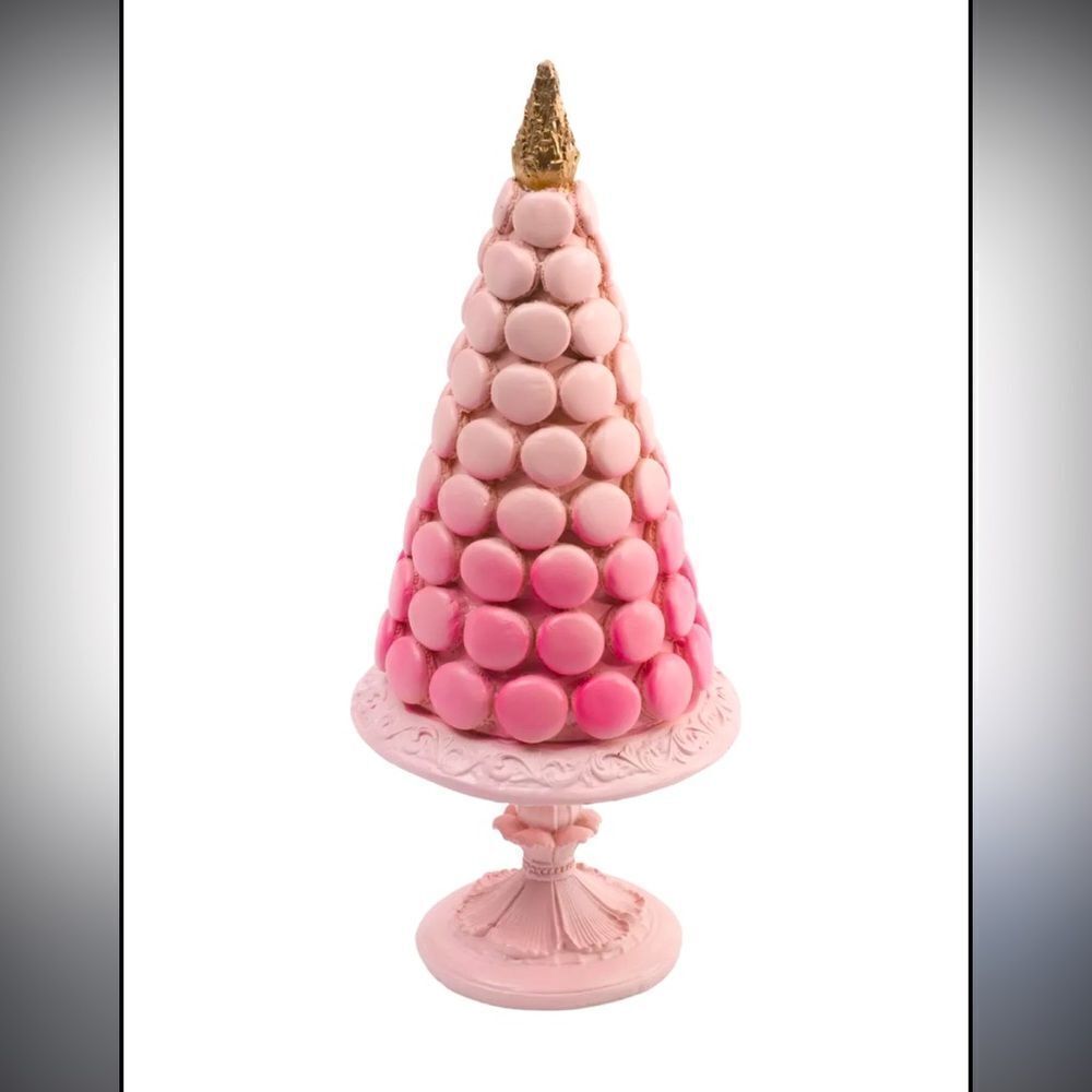 Peppermint Square Pink Ombre Macaroon
Christmas Tree with Gold Topper NWT